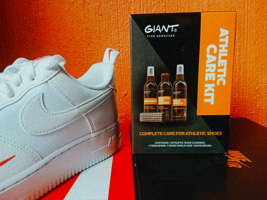 Giant Sneaker Shoe Cleaning, Deodorizer & Protective Coating & Brush Canvas, Sports, Synthetic Leather Shoe Cleaner